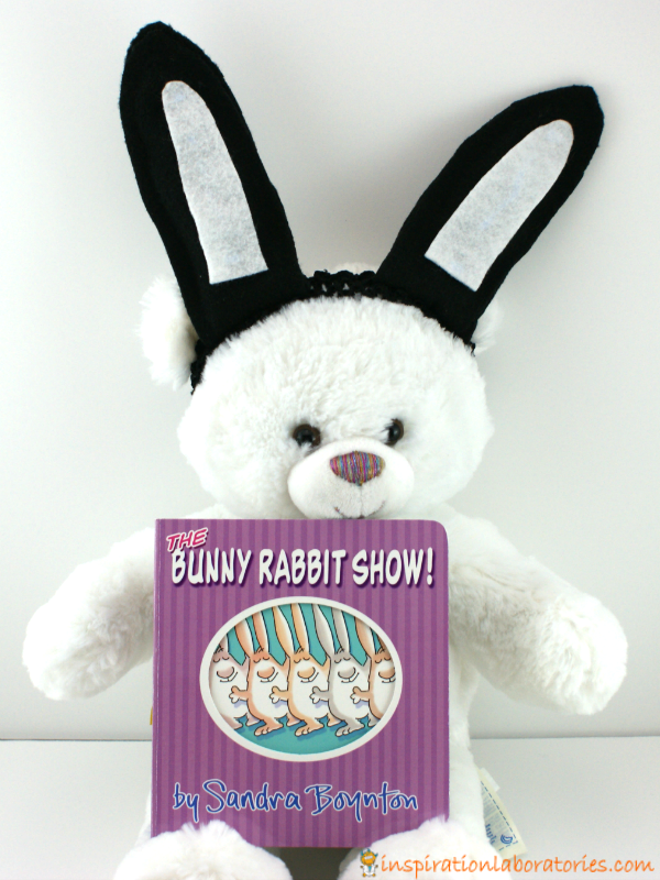 Make your own bunny ears for babies. Inspired by The Bunny Rabbit Show by Sandra Boynton