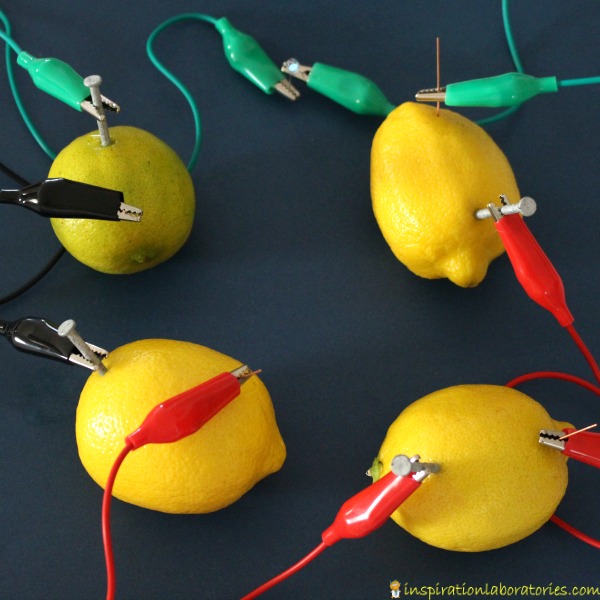 Did you know that lemons and other fruit can power a light bulb or a clock? Learn how to make your own lemon battery in this post sponsored by Green Works. #NaturalPotential