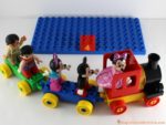 All aboard! Load up the DUPLO train to play a fun counting game.