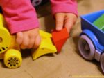 Try out our construction site build and count activity inspired by Goodnight, Goodnight Construction Site. It’s a great way to practice number recognition and counting while building with blocks.