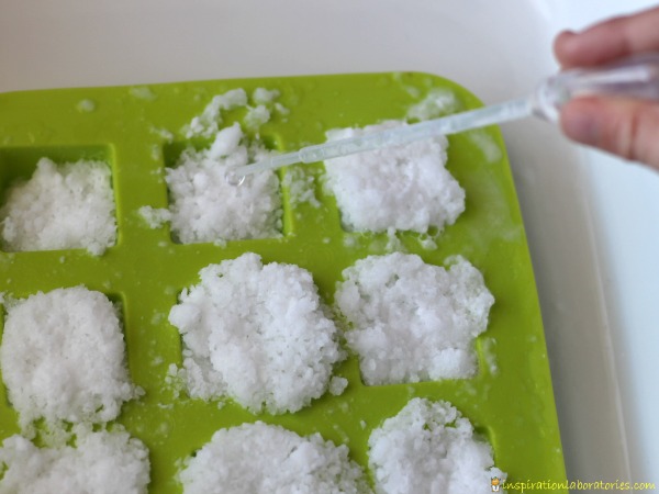 Add a little chemistry to your snow. Fizzy snow is a fun sensory science exploration that kids will love.