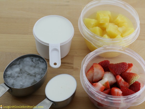 pineapple strawberry smoothie ingredients