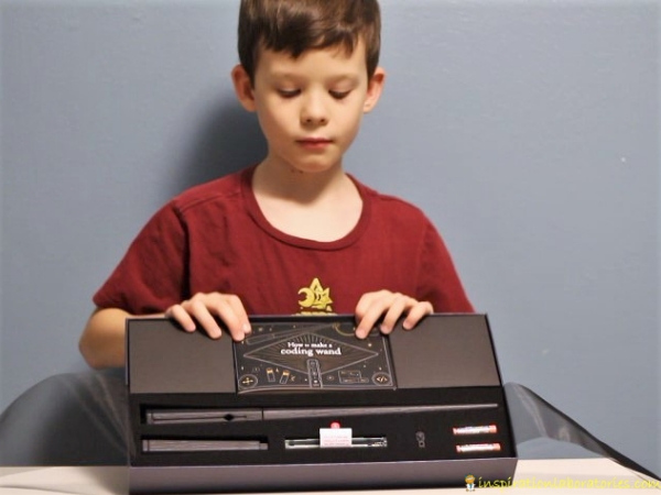 unboxing the Harry Potter Wand Kano Coding Kit - what's inside the box